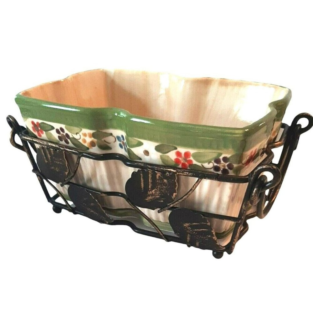 Green Petals Temptations by Tara 1 Qt Baker Casserole Dish Wire Basket Hot Plate